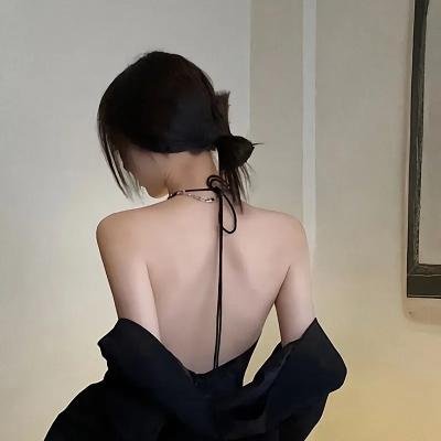 出租屋的女人